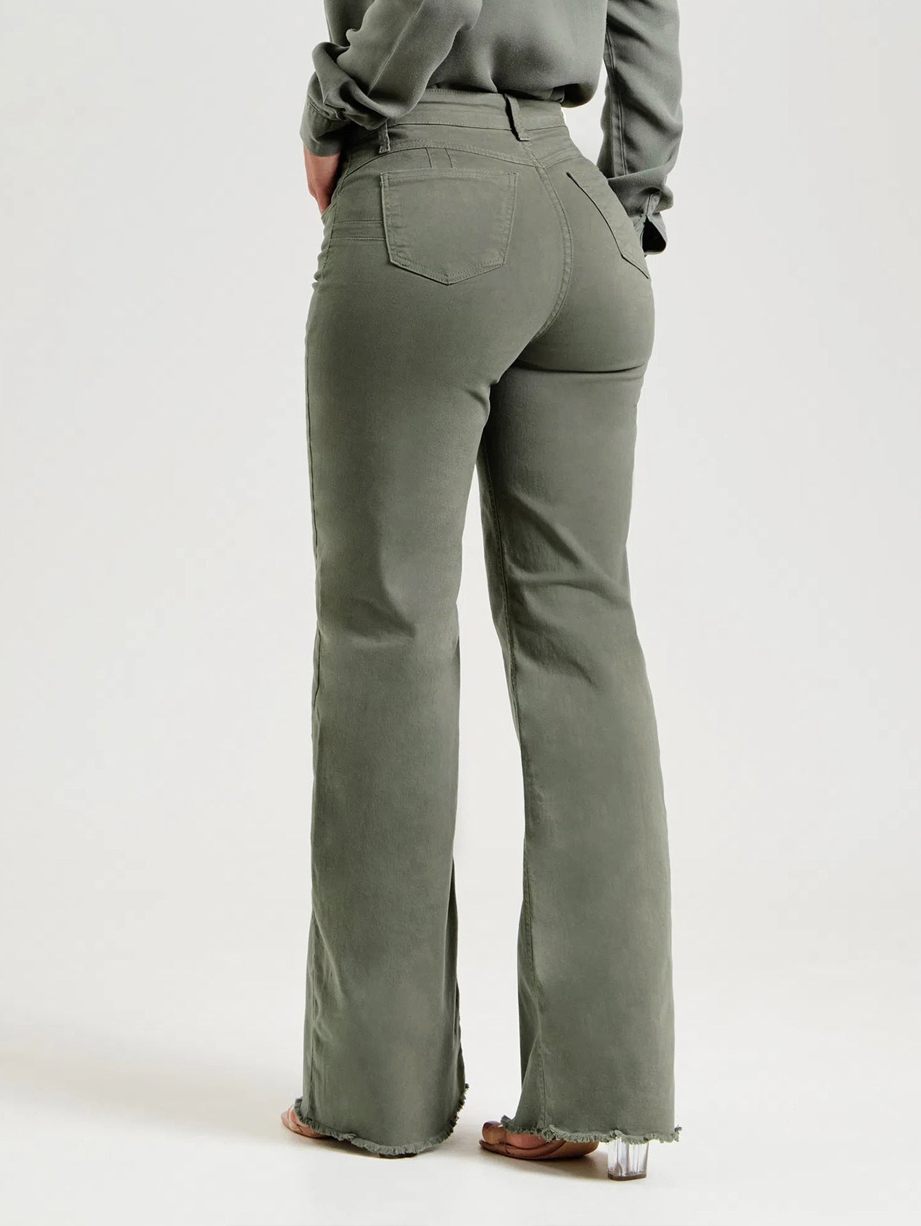 Chic Slim Fit Stretch Flared Pants with Frayed Detailing